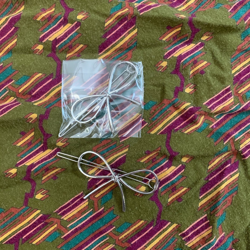 NWT - 2 silver bow barrettes